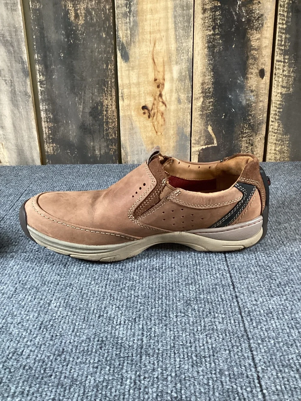 Clarks Active Air Vent casual leather slip-ons men’s size 10